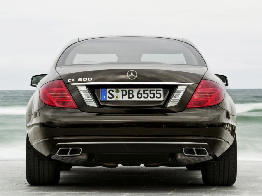  Mercedes-Benz CL600 2010 года  (фото 15 из 43)